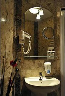 Trojka Hotel Es Panzio Szolnok Zimmer foto